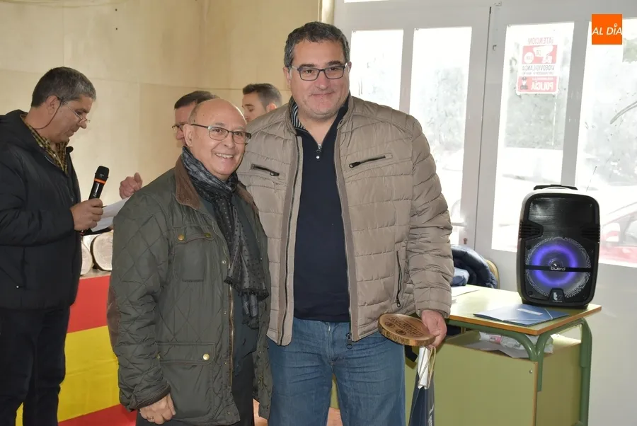 Foto 11 - La Asociaci&oacute;n Ornitol&oacute;gica entrega los premios de su Concurso con homenaje incluido a uno de sus fundadores