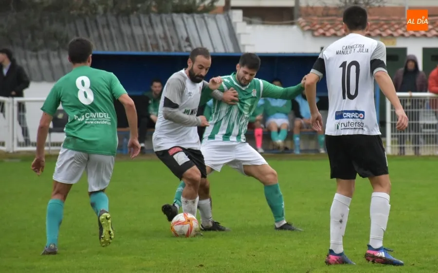 Foto 6 - Jos&eacute; Manuel y Pepo dan nombre a la merecida victoria del Ciudad Rodrigo ante el Betis