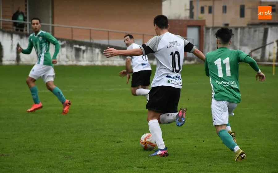 Foto 8 - Jos&eacute; Manuel y Pepo dan nombre a la merecida victoria del Ciudad Rodrigo ante el Betis