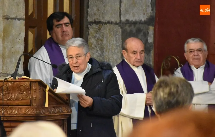 Foto 5 - Lleno total en el d&iacute;a grande de la Virgen de la Medalla Milagrosa