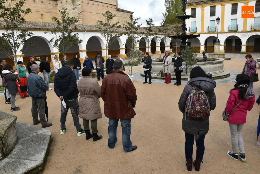 Foto 5 - C&aacute;ritas enriquece &aacute;rboles dentro de su conmemoraci&oacute;n de la Jornada Mundial de los Pobres