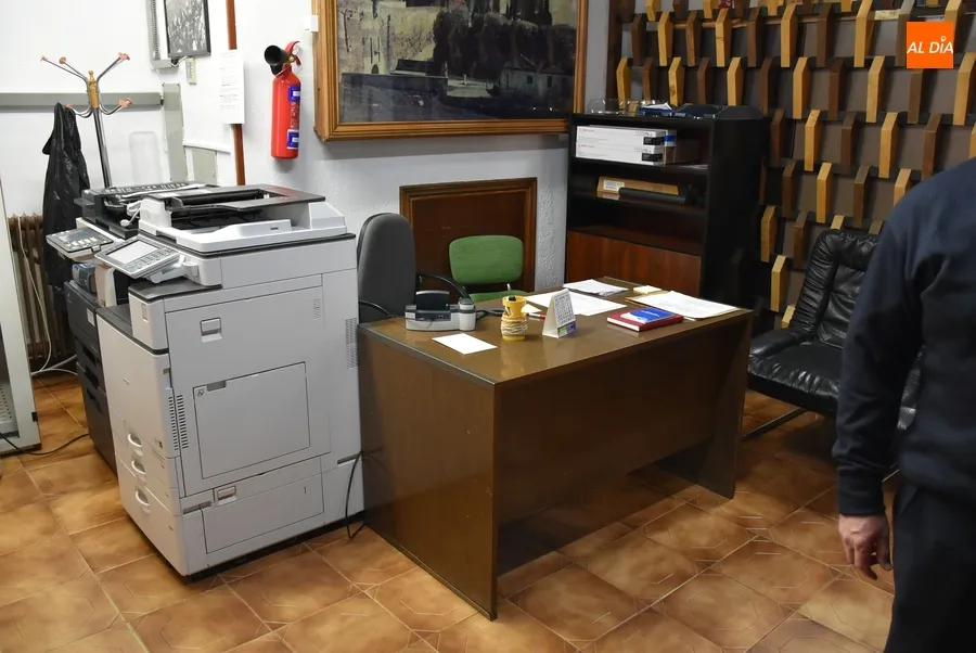 Foto 5 - Cambia la puerta de entrada a las oficinas de la Casa Consistorial