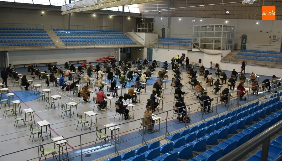 Foto 11 - 92 presentados y 62 ausencias en el 1&ordm; examen de la oposici&oacute;n a las 3 plazas de Administrativo