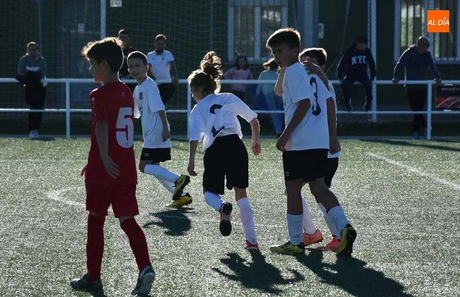 Foto 6 - #M | 5-6 NOV | Doblete de victorias del Infantil B del Columnas durante el fin de semana