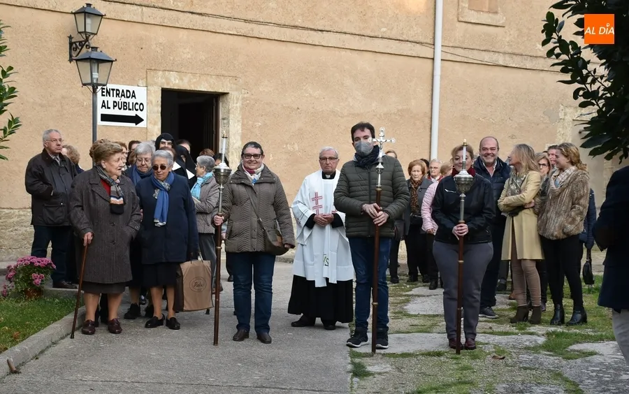 Foto 2 - Florida y solemne apertura de la Puerta Santa del Convento de las Carmelitas