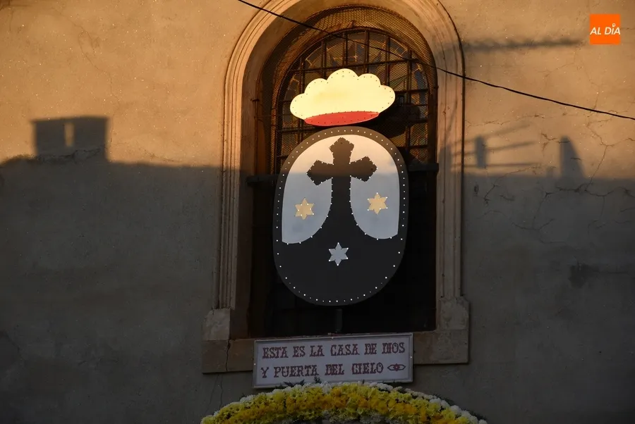 Foto 3 - Florida y solemne apertura de la Puerta Santa del Convento de las Carmelitas