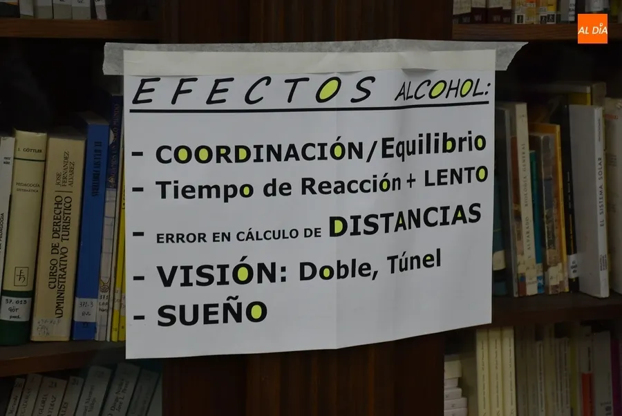 Foto 7 - La DGT conciencia a alumnos del IES Fray Diego Tadeo sobre seguridad vial
