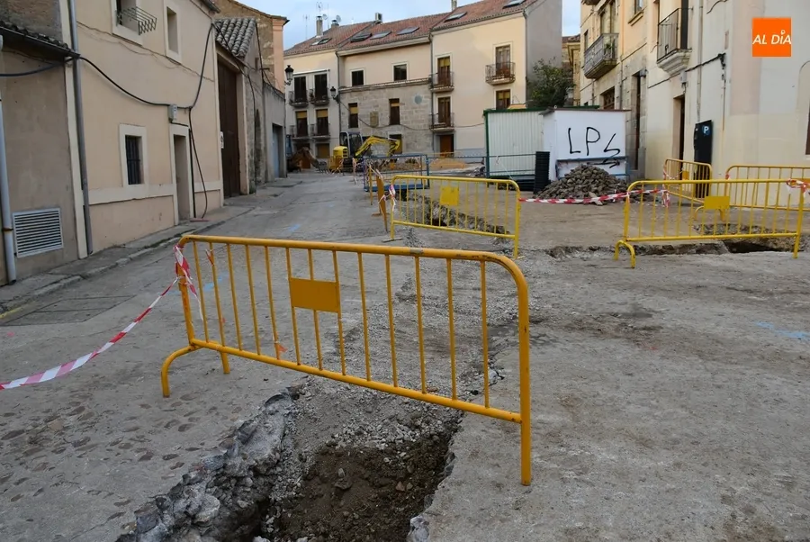 Foto 11 - Retirados los &aacute;rboles del Campo de Carniceros