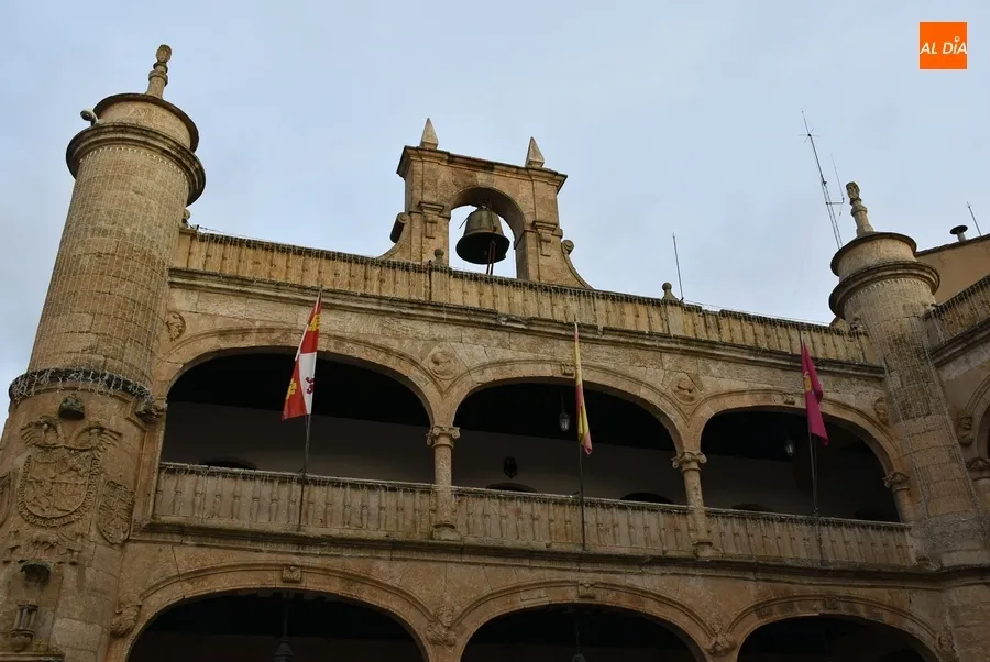 Foto 3 - Ciudad Rodrigo se empieza a vestir de Navidad