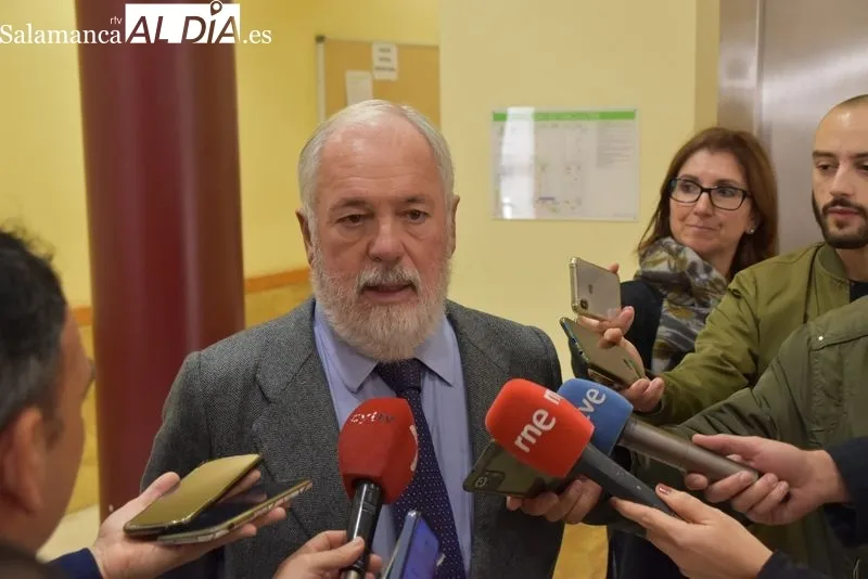 Miguel Arias Cañete, en Salamanca: 