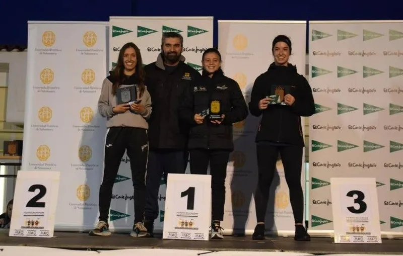 Foto 2 - Ruth Vicente Regatos vuelve a subir al podio en la San Silvestre Universitaria Solidaria