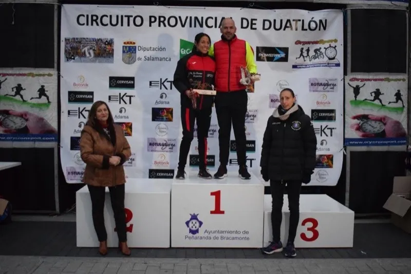 El VI Duatlòn Ciudad de Peñaranda se celebraba en la Plaza de la Constitución   