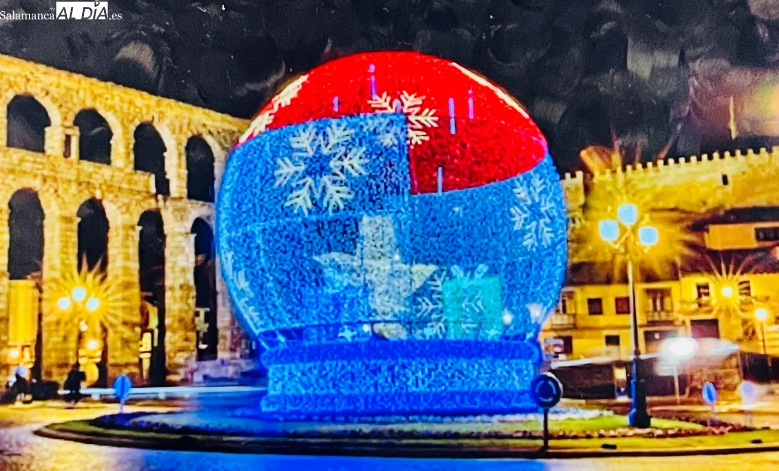 Peñaranda presenta su iluminaciòn navideña