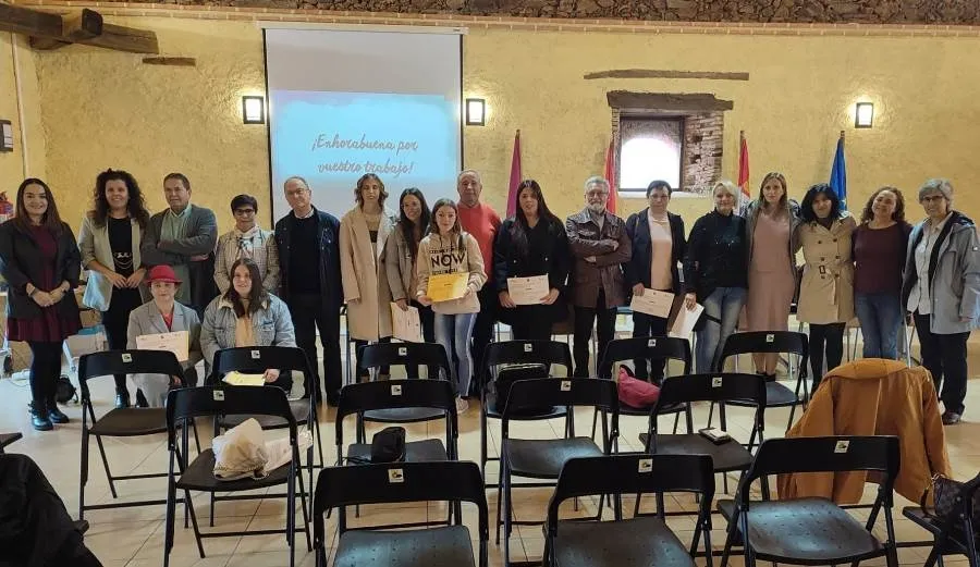 Foto 5 - Las 8 alumnas de &lsquo;Residencias en Alto &Aacute;gueda 2&rsquo; finalizan su formaci&oacute;n