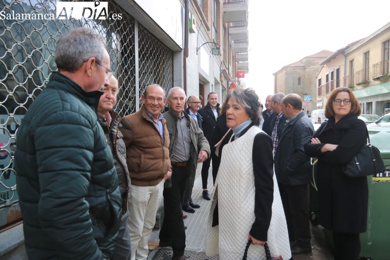Encuentro de Javier Iglesias en Vitigudino con los alcaldes de la comarca / CORRAL