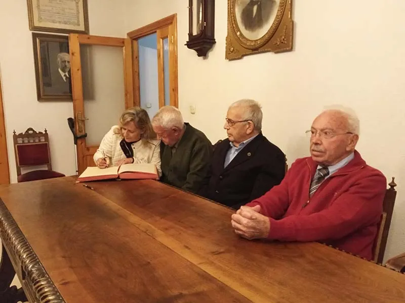 Foto 3 - El Casino Obrero rinde honores a sus socios m&aacute;s antiguos