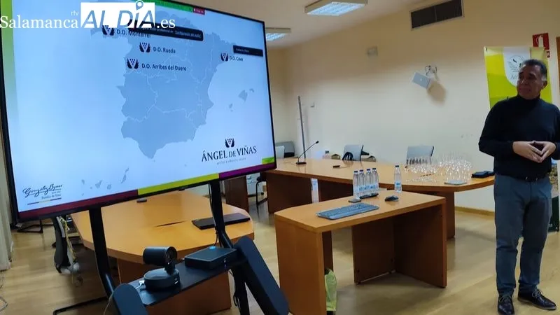 Presentación del proyecto 'Ángel de Viñas', de González Byass, a la DO Arribes en Villarino de los Aires / CORRAL