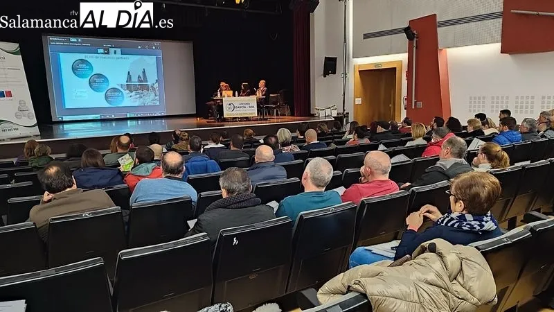 Charla sobre digitalización de empresas promovida por la Gestoría García Dos ante la llegada de la Ley Antifraude / CORRAL