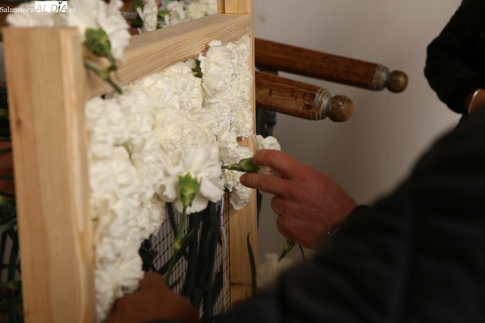 Foto 8 - El pregón y la ofrenda floral inician las fiestas del Colegio Santa Isabel