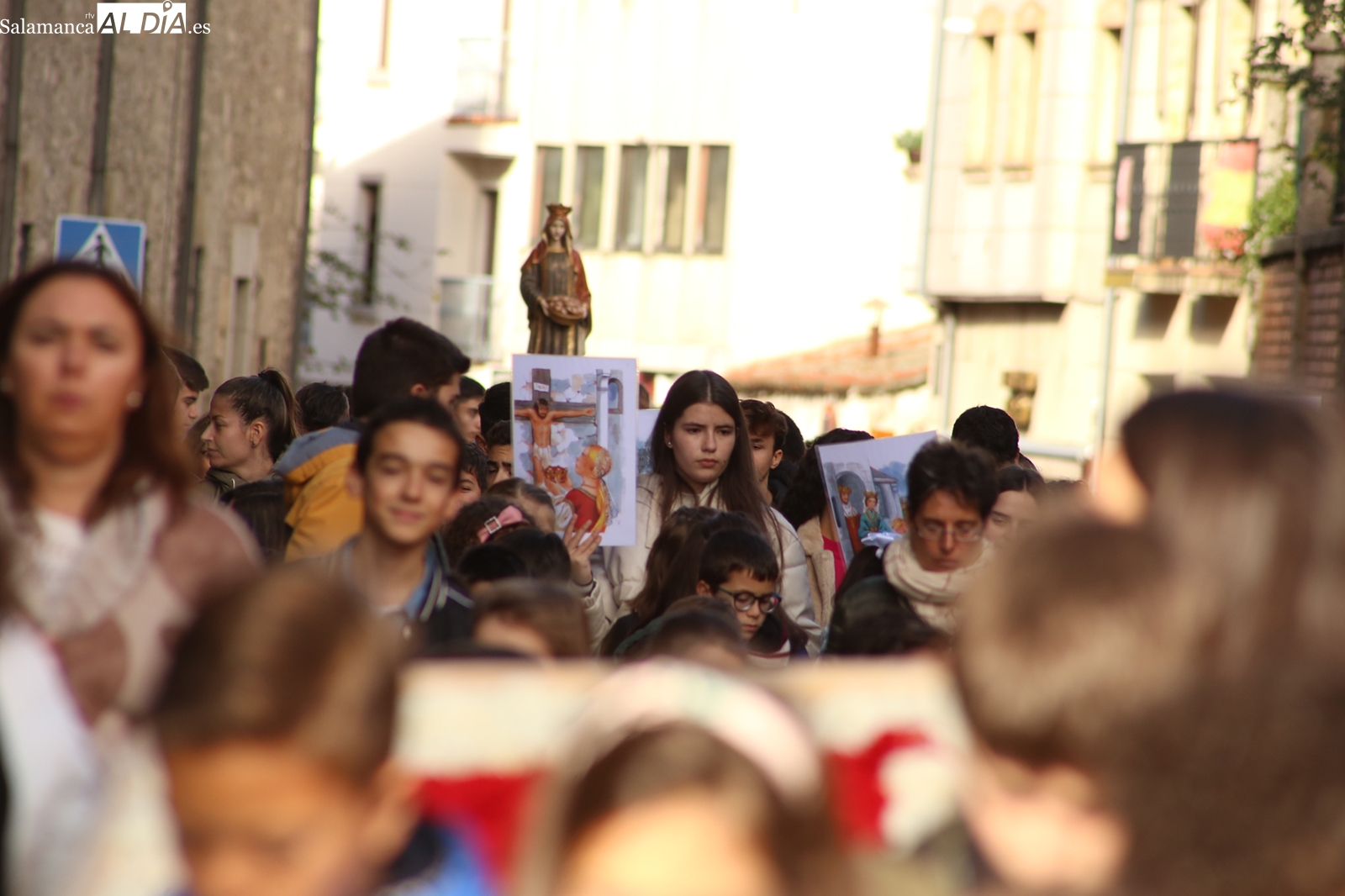 Foto 11 - Fiesta y procesión en el Colegio Santa Isabel