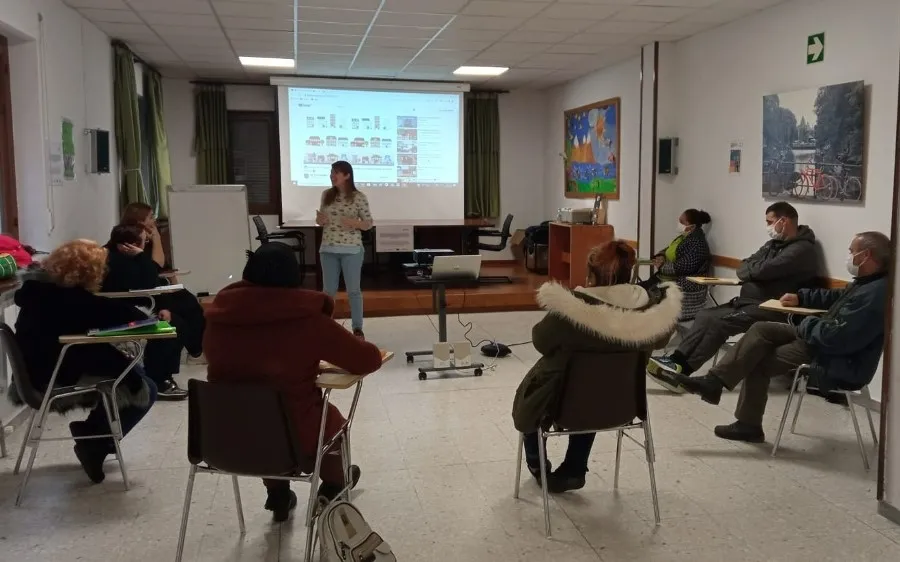 Foto 2 - Los alumnos del Itinerario de Inserci&oacute;n de C&aacute;ritas realizan pr&aacute;cticas en el Conde Rodrigo II