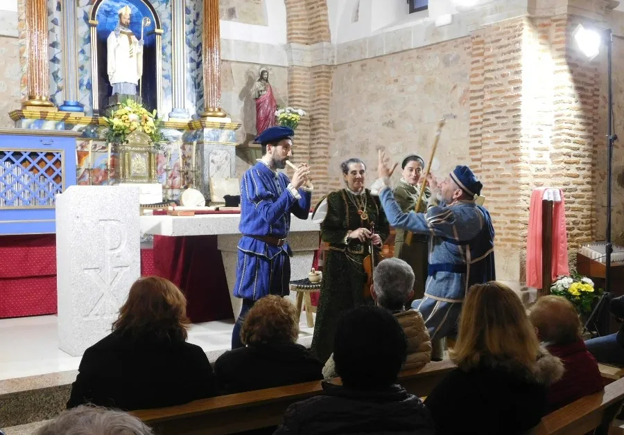 Foto 3 - La gira de &lsquo;Buscando a Nebrija&rsquo; llega a Mart&iacute;n de Yeltes