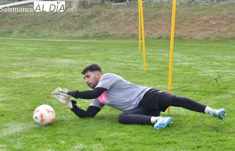 Galería de imágenes de Miguel, Mike y Luis entrenando con el Salamanca UDS / Fotos: RTV