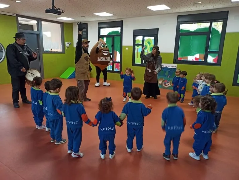 Fiesta del Magosto en el colegio Marista Champagnat de Salamanca