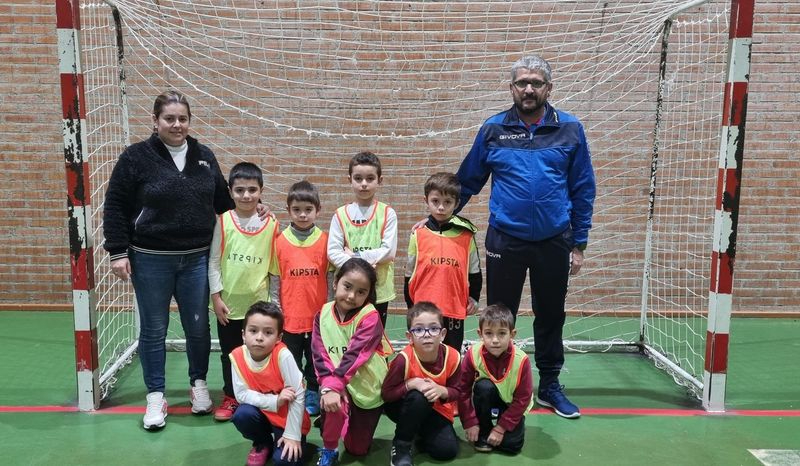 Distintos equipos que compiten en los Juegos Escolares bajo el nombre de Unión Deportiva Vitigudino   