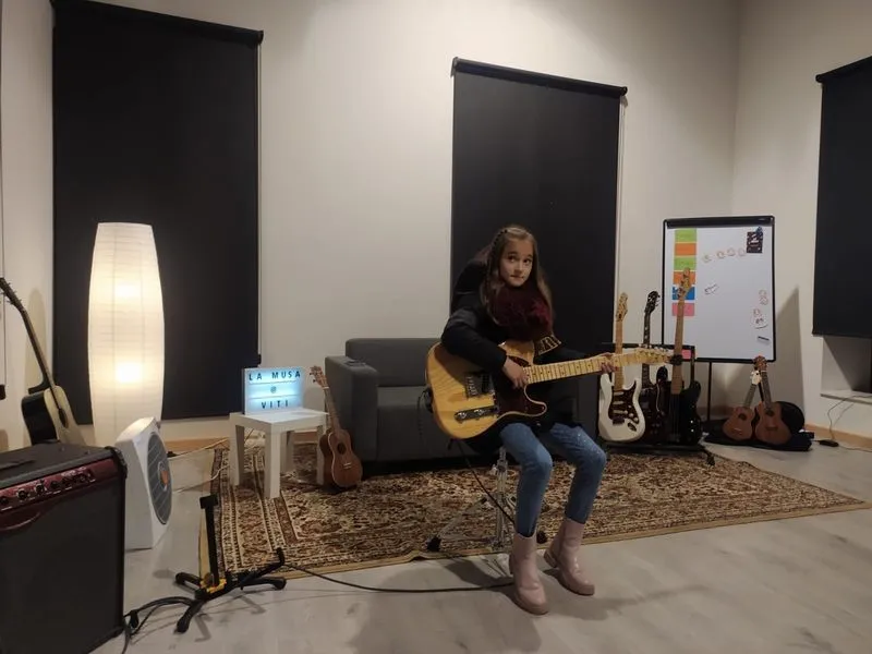 Foto 4 - La Escuela de M&uacute;sica moderna &lsquo;La Musa&rsquo; celebra en Vitigudino una jornada de puertas abiertas