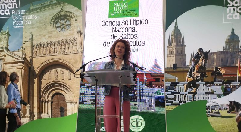 La primera teniente de alcalde en el Ayuntamiento de Salamanca, Ana Suárez, durante su intervención en INTUR. Foto EUROPA PRESS