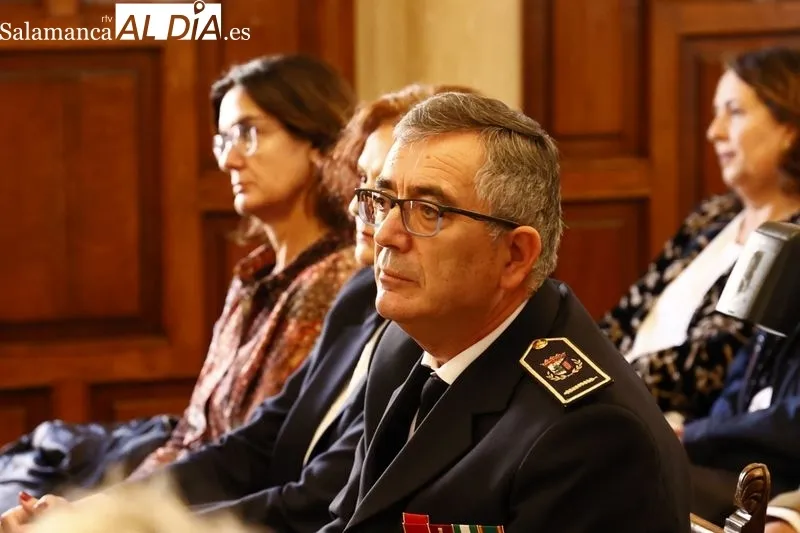 Imposición de la Cruz Distinguida de 1ª Clase de la Orden de San Raimundo de Peñafort al expresidente de la Audiencia Provincial de Salamanca, José Ramón González Clavijo. Foto de David Sañudo