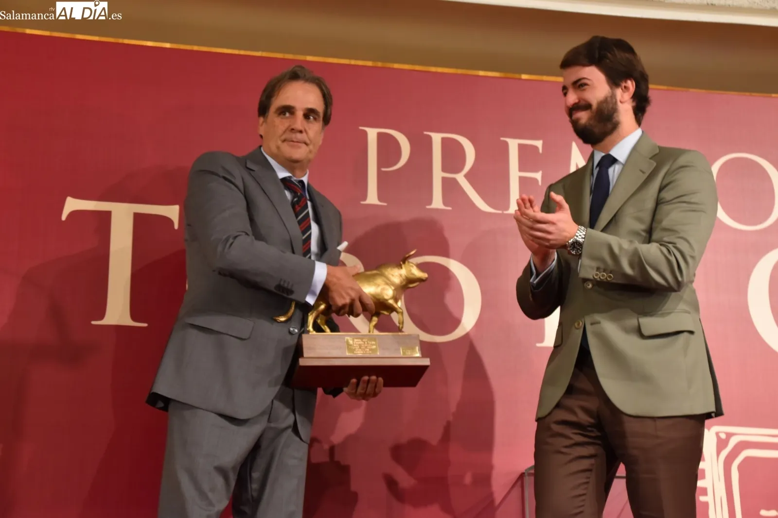 Entrega del premio ‘Toro de Oro’ en su XLVI edición en el salón de actos de la Delegación Territorial de la Junta en Salamanca. Fotos: Vanesa Martins