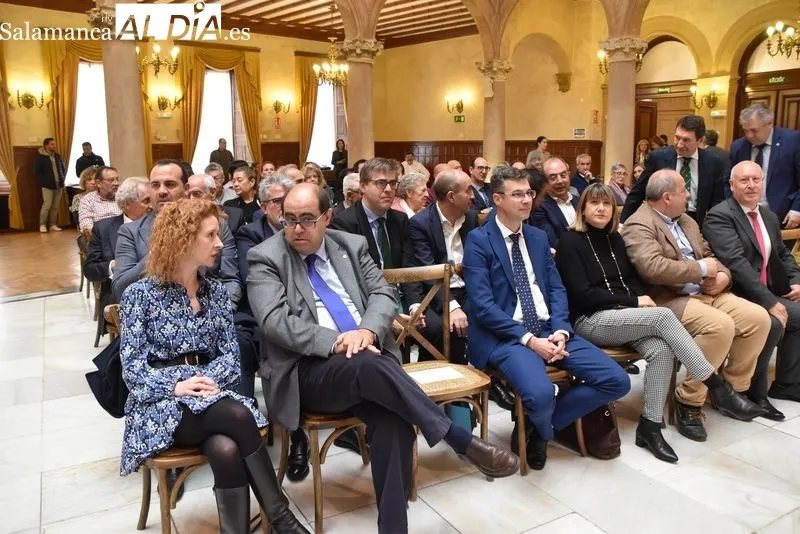 Celebración de Aqualia Salamanca, en el Casino, con motivo de su 25 aniversario. Foto de Vanesa Martins