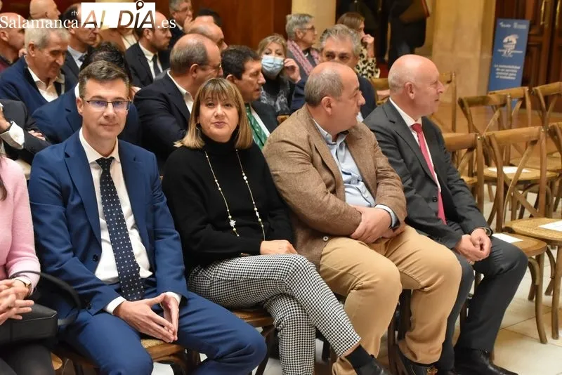 Celebración de Aqualia Salamanca, en el Casino, con motivo de su 25 aniversario. Foto de Vanesa Martins