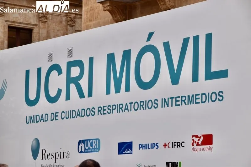 Unidades de cuidados respiratorios intermedios (UCRI) en la plaza de los Bandos. Foto de Vanesa Martins