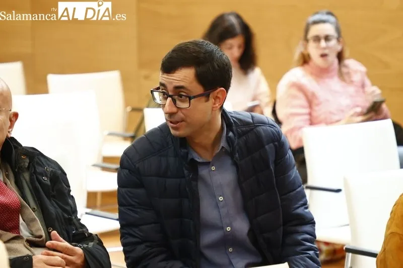 Encuentro 'La represión sobre la comunidad educativa en el Distrito Universitario de Salamanca', en el Centro Documental de la Memoria Histórica. Foto de David Sañudo