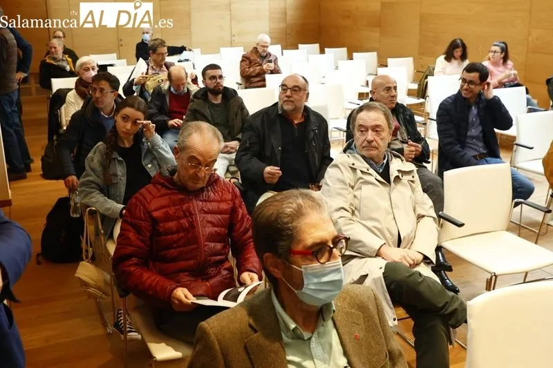 Encuentro 'La represión sobre la comunidad educativa en el Distrito Universitario de Salamanca', en el Centro Documental de la Memoria Histórica. Foto de David Sañudo