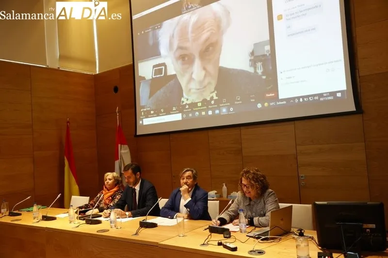 Encuentro 'La represión sobre la comunidad educativa en el Distrito Universitario de Salamanca', en el Centro Documental de la Memoria Histórica. Foto de David Sañudo