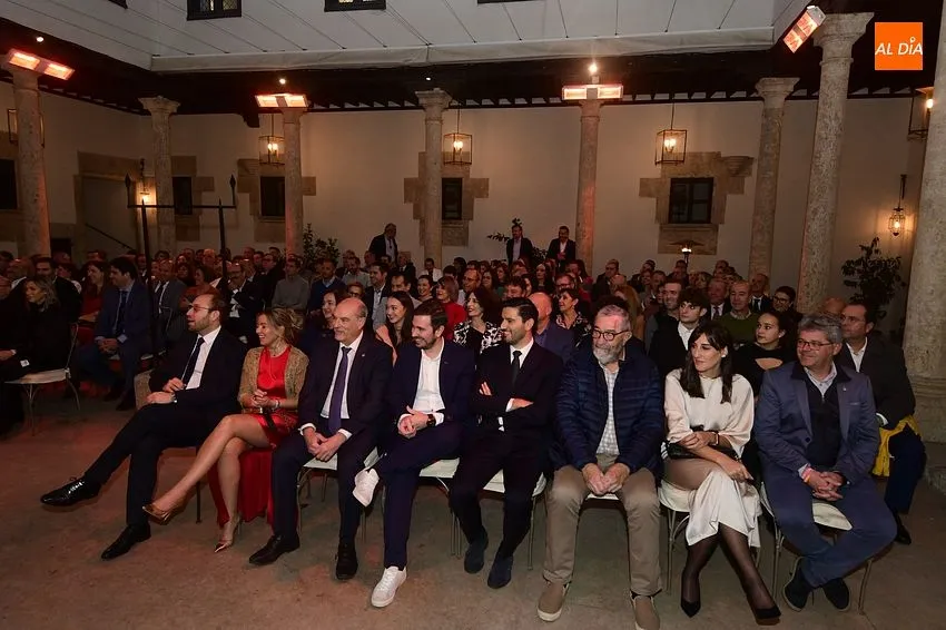 Foto 2 - El empresariado mirobrigense se viste de gala para reconocer a Helix Zamarro, Grupo Hermon y Miroliva