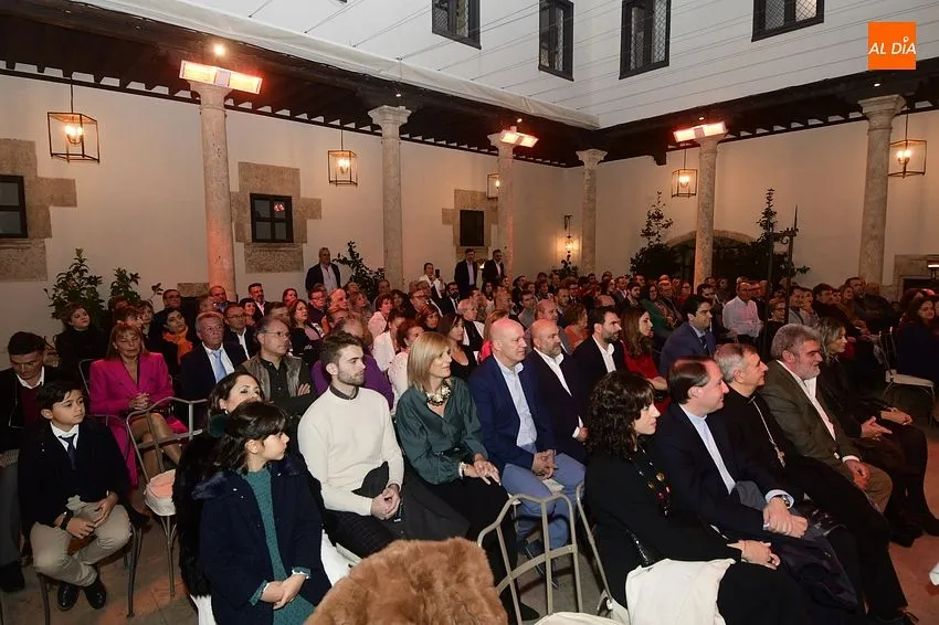Foto 4 - El empresariado mirobrigense se viste de gala para reconocer a Helix Zamarro, Grupo Hermon y Miroliva