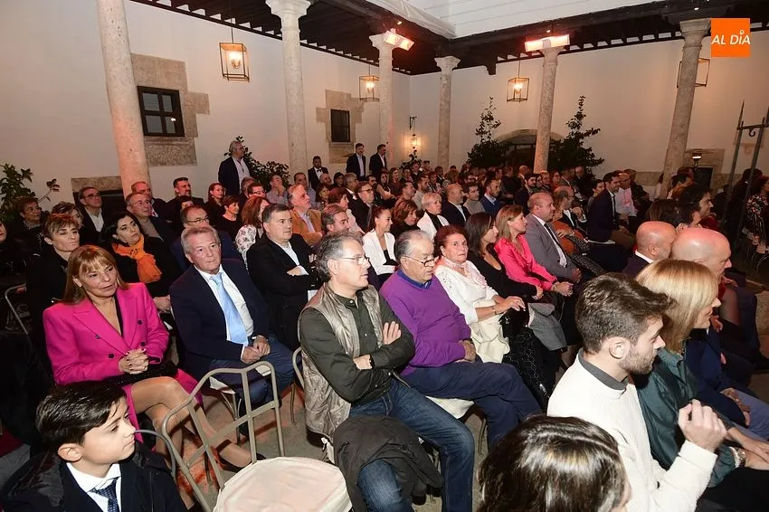 Foto 5 - El empresariado mirobrigense se viste de gala para reconocer a Helix Zamarro, Grupo Hermon y Miroliva