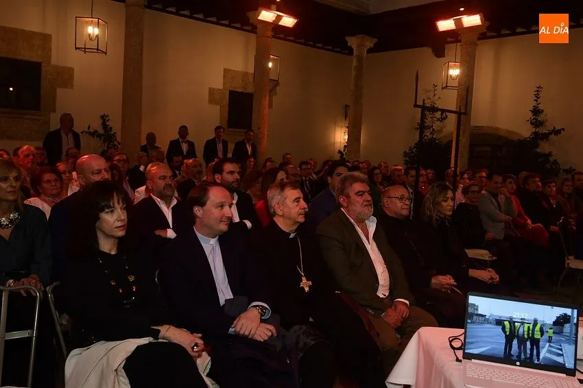 Foto 6 - El empresariado mirobrigense se viste de gala para reconocer a Helix Zamarro, Grupo Hermon y Miroliva