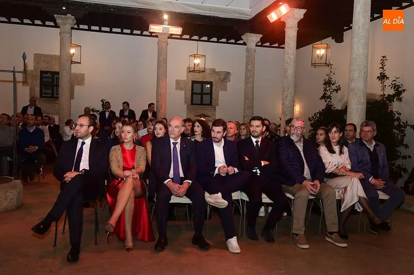 Foto 7 - El empresariado mirobrigense se viste de gala para reconocer a Helix Zamarro, Grupo Hermon y Miroliva