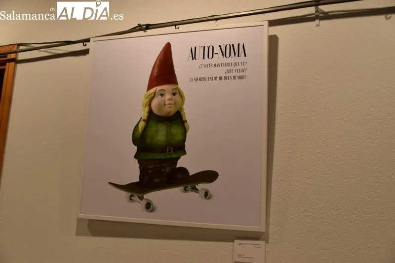 Exposición ‘Mujer-ES, no más cuentos’, de la artista Coral Corona en la Casa de la Mujer. Foto de Vanesa Martins