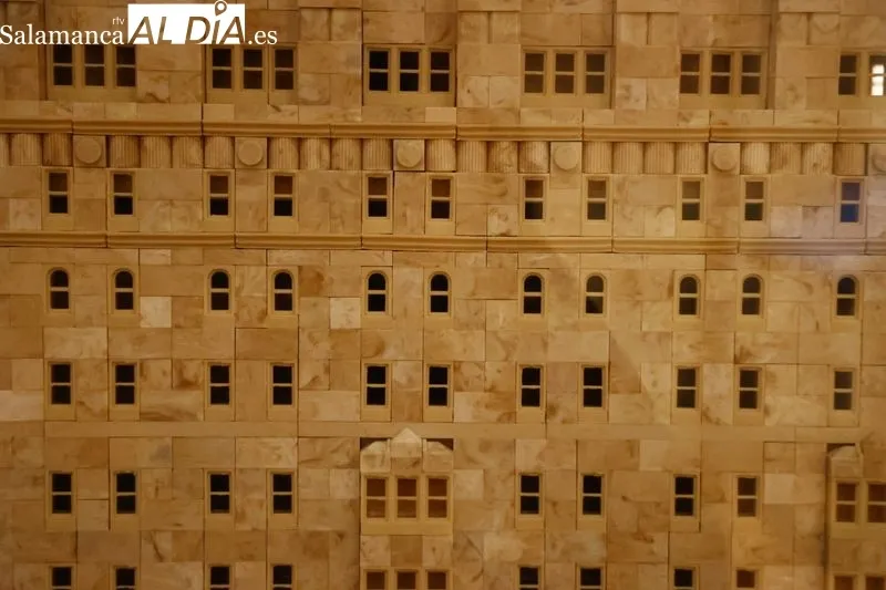 Exposición de monumentos realizados con piezas de Exin Castillos, en el convento de Las Claras