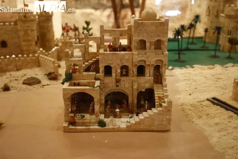Exposición de monumentos realizados con piezas de Exin Castillos, en el convento de Las Claras