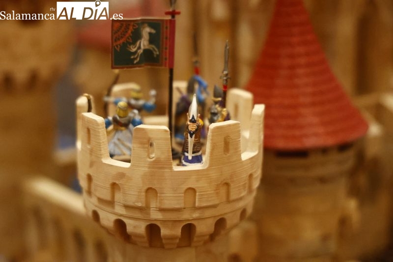 Exposición de monumentos realizados con piezas de Exin Castillos, en el convento de Las Claras