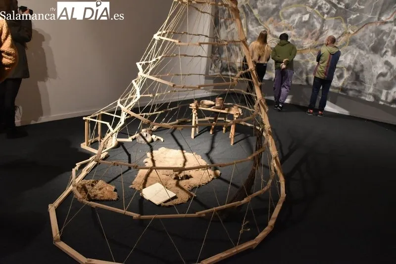 Inauguración de la muestra 'Habitares' en el Espacio de Arte Experimental, Hospedería Fonseca. Foto de Vanesa Martins