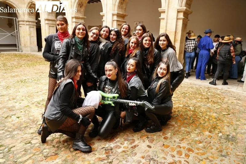 Fiestas de la Facultad de Educación de la Universidad de Salamanca en el Palacio Solís. Foto de David Sañudo